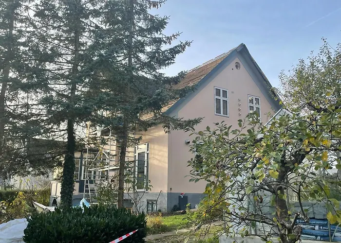 Breidablik Town-house فيلة *